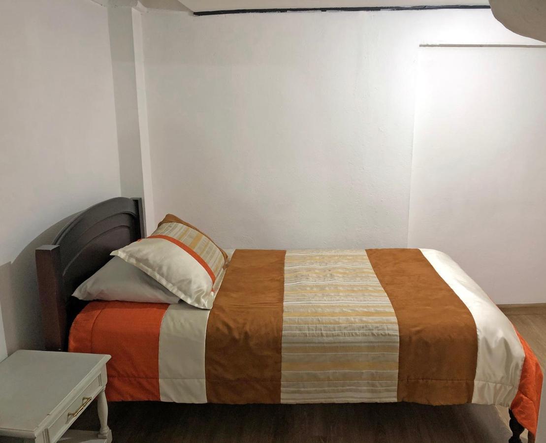 Hostal Latina Cuenca Bagian luar foto