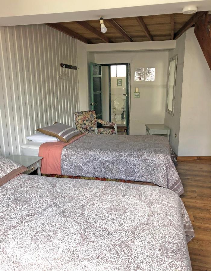 Hostal Latina Cuenca Bagian luar foto